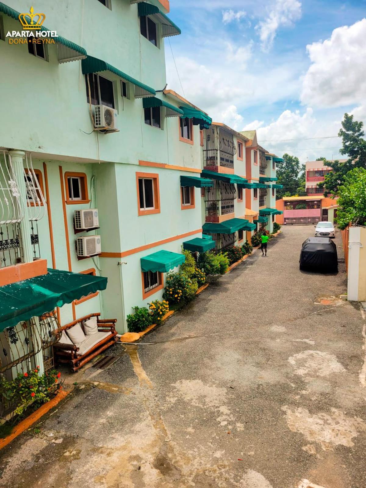 Apartahotel Dona Reyna Alojamientos En Santo Domingo A 5 Min De Aeropuerto Internacional Las Americas El Higo Eksteriør billede
