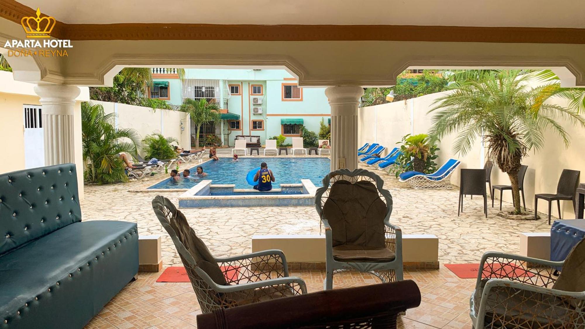 Apartahotel Dona Reyna Alojamientos En Santo Domingo A 5 Min De Aeropuerto Internacional Las Americas El Higo Eksteriør billede
