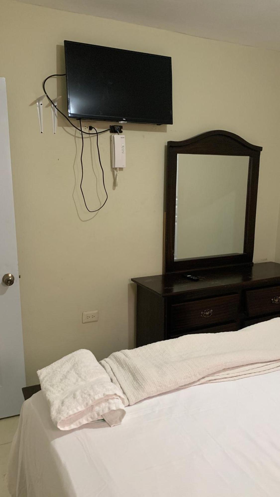 Apartahotel Dona Reyna Alojamientos En Santo Domingo A 5 Min De Aeropuerto Internacional Las Americas El Higo Eksteriør billede